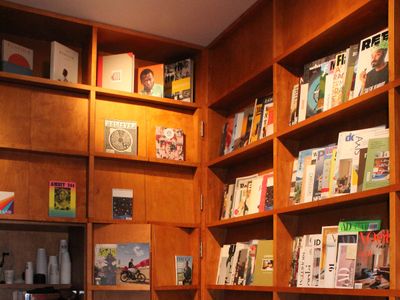 Shreeji Newsagents, London W1u 7pt, London: stop on “Una tarde tranquila al oeste de Londres” (4)