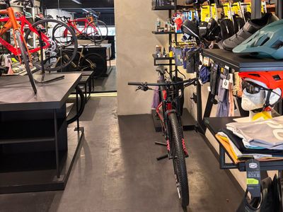 Good Bike Store & Coffee
