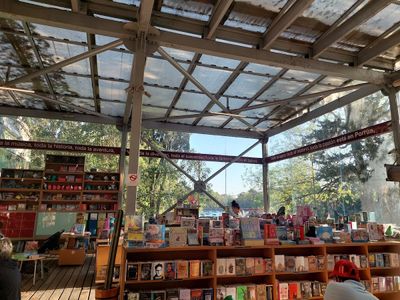 Librería Porrúa, Av Grutas S N, CDMX: parada en “Espacios, libros y diseño en CDMX” (5)