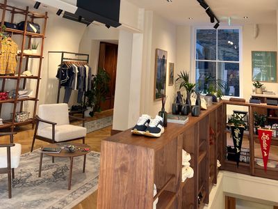 Tracksmith, London W1u 7pw, London: stop on “Una tarde tranquila al oeste de Londres”