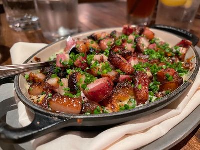 Au Cheval, New York: stop on “My Favorite restaurants in NY!” (4)
