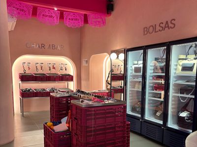 Central SARELLY (Makeup + Moda), Roma Norte, CDMX: parada en “Must tiendas locales en CDMX” (6)