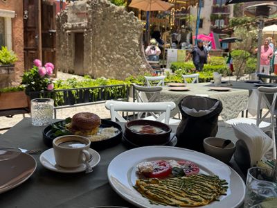 NUC Vermuteria, Day trip from Mexico City: stop on “Friday Road Trip” (3)
