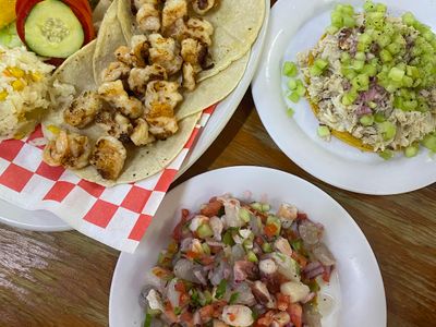 El Toro Güero Seafood