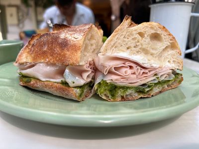 Panadería Rosetta, Roma Norte, CDMX: parada en “Lugares con sandwiches muy buenos”