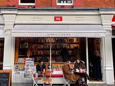 Shreeji Newsagents, London W1u 7pt, London: stop on “Una tarde tranquila al oeste de Londres” (3)