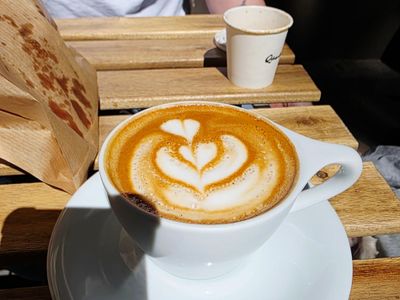 Qūentin Café, Hipódromo, CDMX: parada en “Lugares con sandwiches muy buenos” (3)