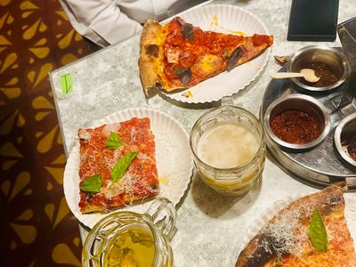 HANK’S Pizza Choza