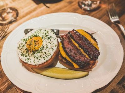 Au Cheval, New York: stop on “My Favorite restaurants in NY!” (6)