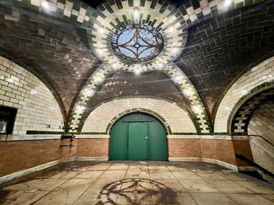 Old City Hall Station